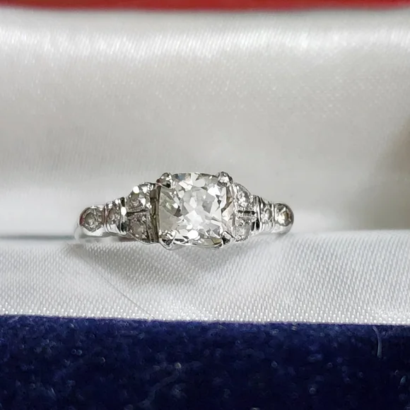 VINTAGE Platinum Cushion Cut Diamond Engagement Ring circ 1920's - Picture 2 of 9